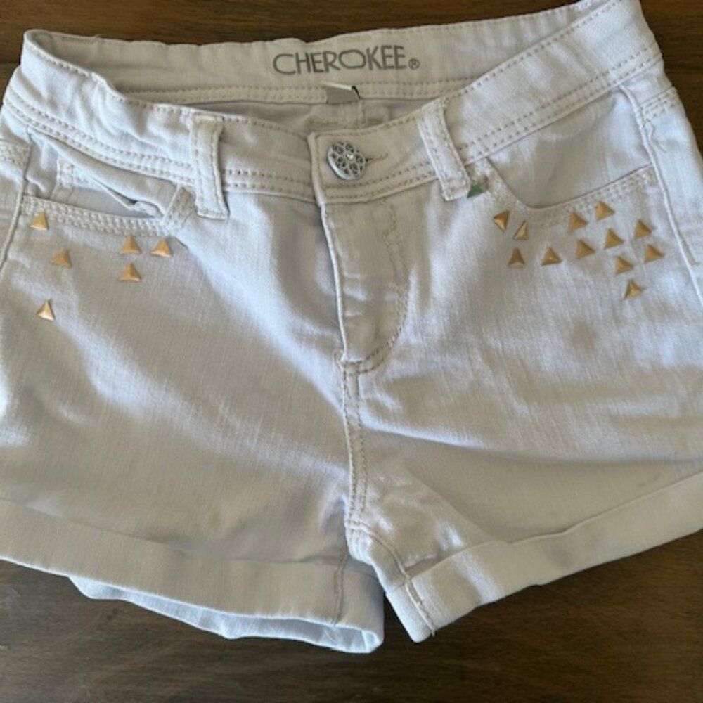 White Cherokee Jean Shorts with Gold Accents   8478